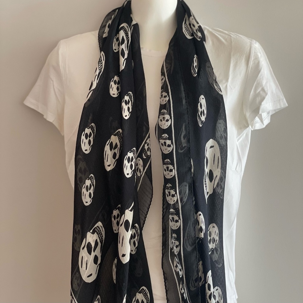 Alexander McQueen Black & White Silk Skull Scarf